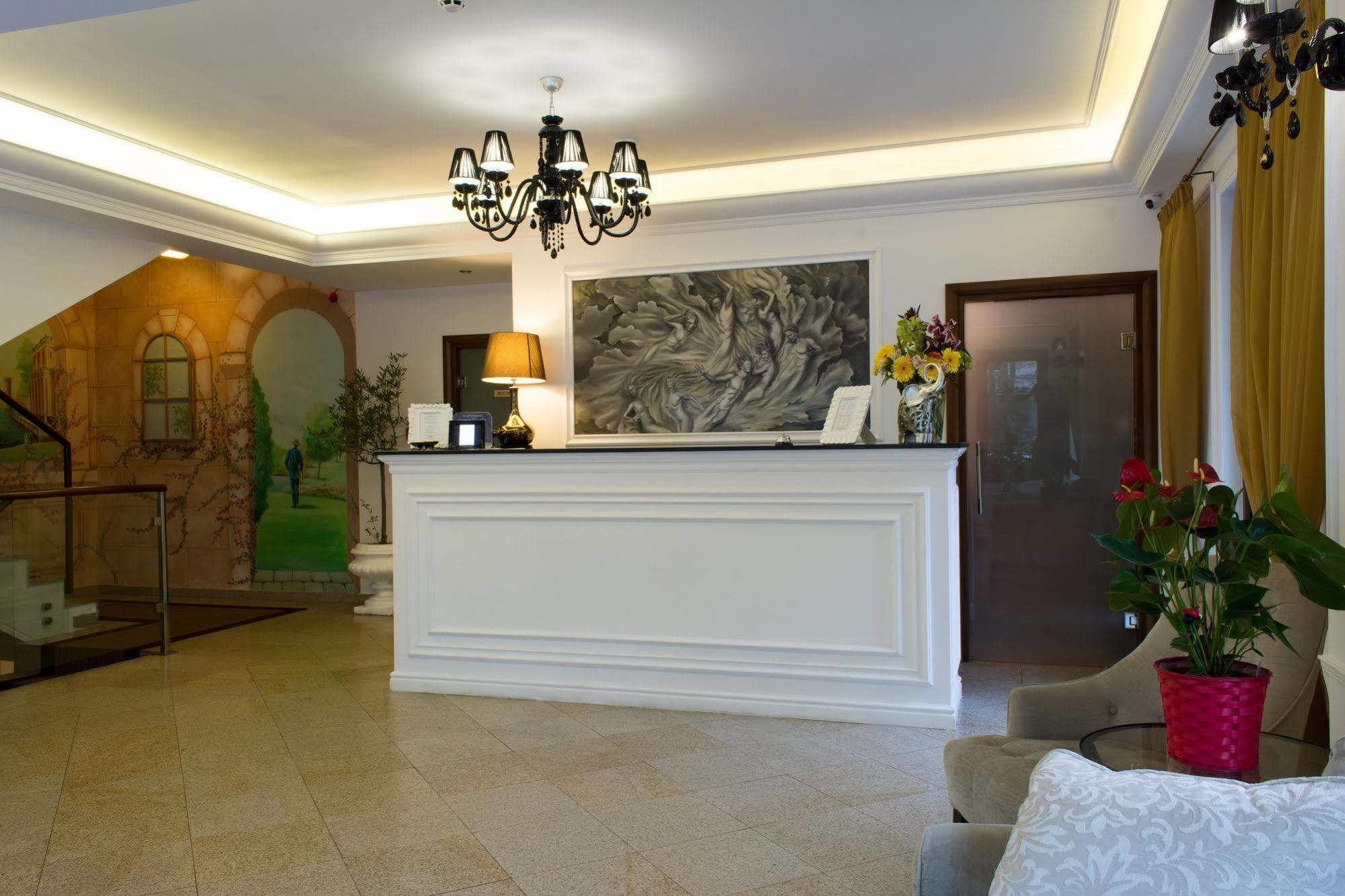 Dbh Bucharest Bucareste Exterior foto
